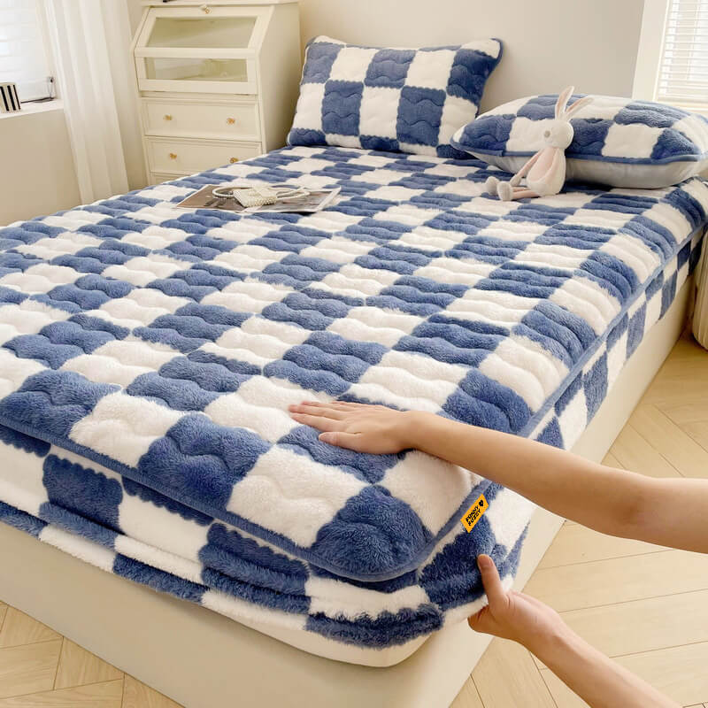 Milk Velvet Checkered Bedding Mattress Cover